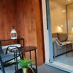 Siedmiogrodzka - Handy Location, Aircon & Garage Free Apartamento