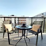 Siedmiogrodzka - Handy Location, Aircon & Garage Free Varsovia