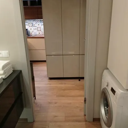 Siedmiogrodzka - Handy Location, Aircon & Garage Free Lägenhet Warszawa