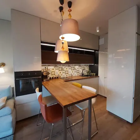 Siedmiogrodzka - Handy Location, Aircon & Garage Free Lägenhet Warszawa