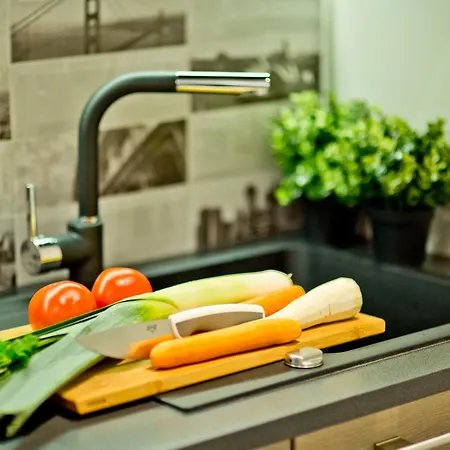 Lägenhet Siedmiogrodzka - Handy Location, Aircon & Garage Free Warszawa