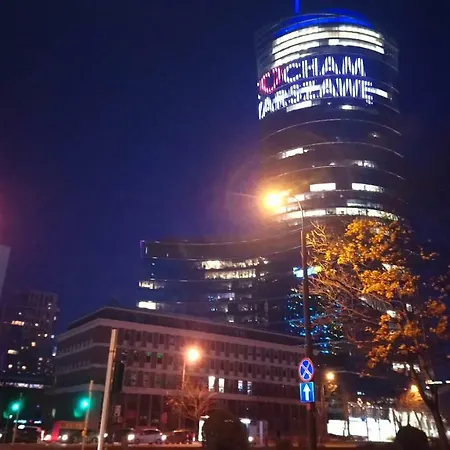 Lejlighed Siedmiogrodzka - Handy Location, Aircon & Garage Free Warszawa