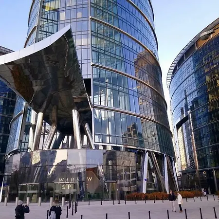 Lejlighed Siedmiogrodzka - Handy Location, Aircon & Garage Free