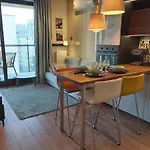 Siedmiogrodzka - Handy Location, Aircon & Garage Free アパート