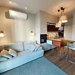 Siedmiogrodzka - Handy Location, Aircon & Garage Free